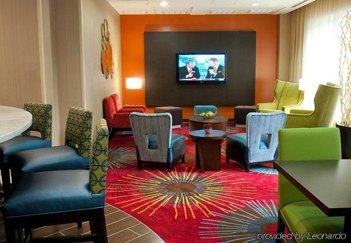 Hotel Courtyard By Marriott Tulsa Downtown Interior foto